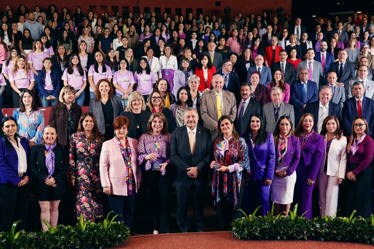 En el marco del día Internacional de la Mujer, Foro de Mujeres Líderes, Universidad Autóno